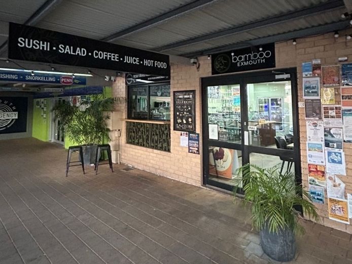 bamboo-cafe-exmouth-very-busy-central-caf-201-0