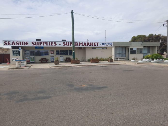reduced-freehold-seaside-supplied-leeman-general-liquor-lotto-home-0