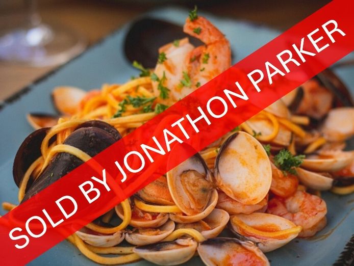 sold-waterfront-licenced-restaurant-0