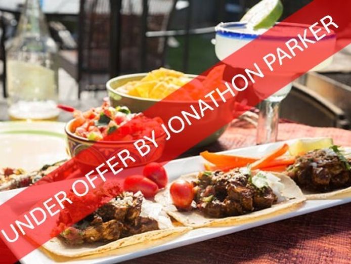 under-offer-institution-mexican-restaurant-0
