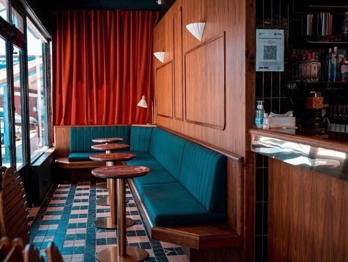 reduced-bibra-lake-small-bar-stunning-fitout-1