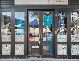 Clothing shop for sale 