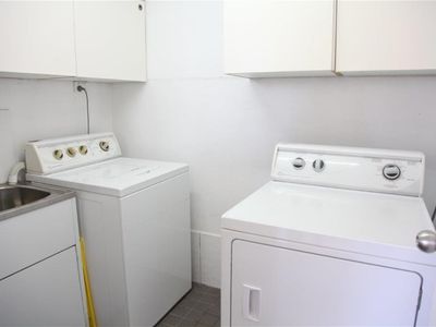 thriving-hair-salon-offered-for-the-first-time-in-24-years-4