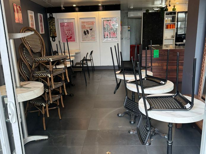 closed-quick-serve-cafe-and-espresso-bar-ready-to-be-leased-3