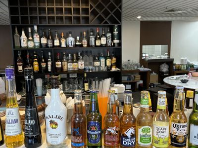 thriving-lounge-bar-for-sale-in-excellent-location-on-sydney-39-s-north-shore-2