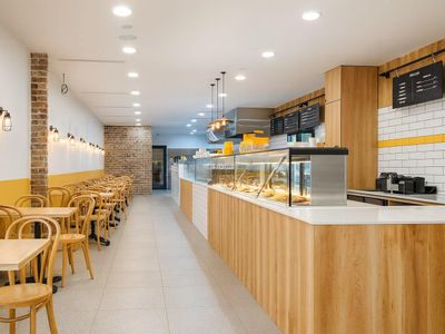 fully-staffed-restaurant-amp-takeaway-23k-week-sales-190k-profit-low-rent-0