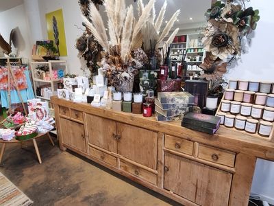 charming-gift-amp-lifestyle-store-long-lease-low-rent-established-2011-2