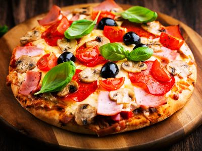 established-and-thriving-pizza-shop-for-sale-in-south-sydney-with-excellent-taki-0
