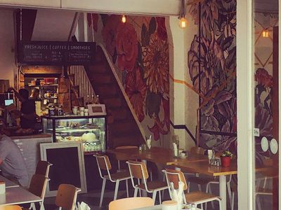 inner-city-caf-233-for-sale-approx-18k-weekly-takings-and-prime-location-3
