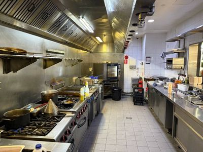 inner-city-cafe-for-sale-prime-corner-site-high-takings-fully-under-manageme-4
