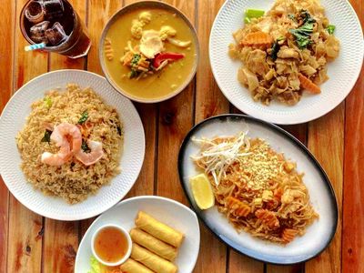 thai-restaurant-in-busy-shopping-centre-fully-equipped-high-growth-potential-2