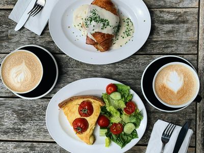 turn-key-fully-staffed-cafe-strong-weekly-takings-new-fit-out-6