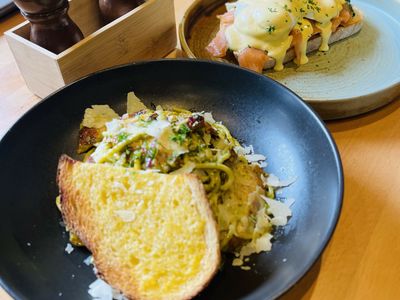 oliver-brown-franchise-cafe-650k-sales-fully-staffed-275k-sav-9