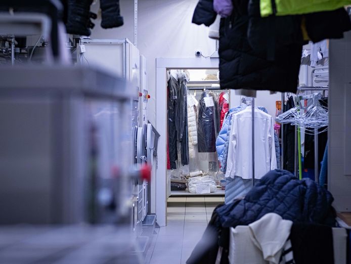 calling-all-owner-operators-established-30-year-dry-cleaning-business-90-gp-1