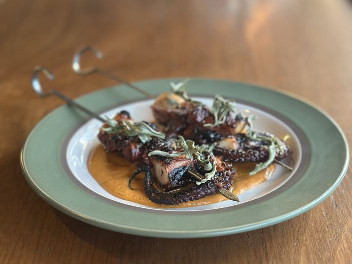 premium-licensed-wine-bar-amp-restaurant-a-rare-opportunity-1