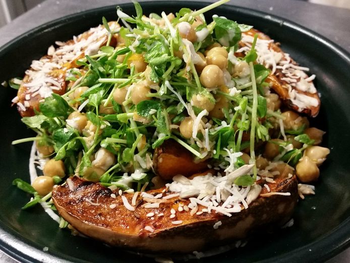 stunning-beachfront-cafe-in-popular-coastal-region-for-sale-mid-north-coast-4