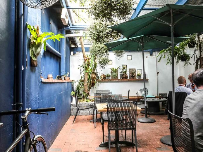 inner-city-caf-233-for-sale-approx-18k-weekly-takings-and-prime-location-2