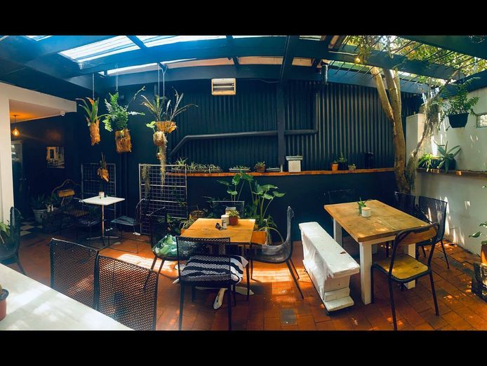 inner-city-caf-233-for-sale-approx-18k-weekly-takings-and-prime-location-4