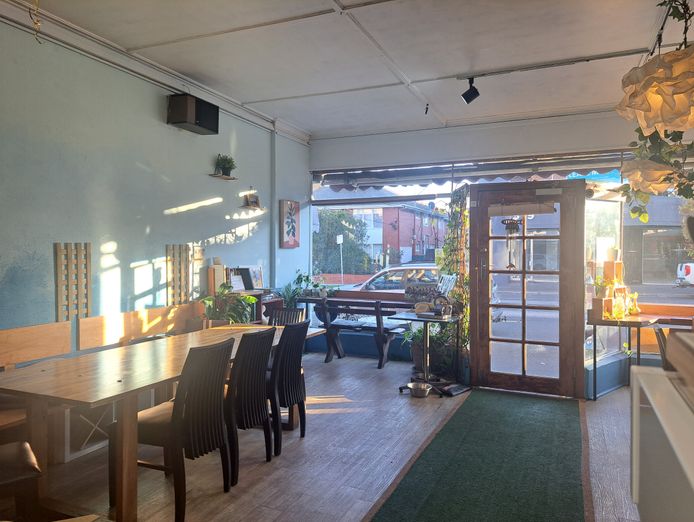 excellent-cafe-for-sale-in-the-heart-of-the-inner-east-0