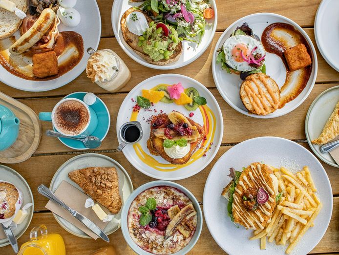 turn-key-fully-staffed-cafe-strong-weekly-takings-new-fit-out-0