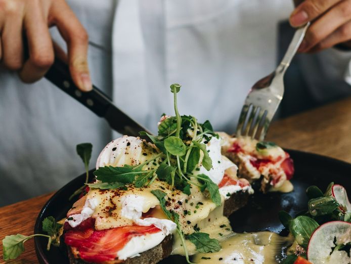 oliver-brown-franchise-cafe-650k-sales-fully-staffed-275k-sav-4