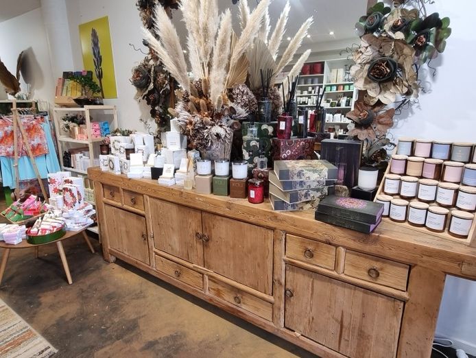 charming-gift-amp-lifestyle-store-long-lease-low-rent-established-2011-2