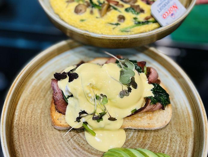 oliver-brown-franchise-cafe-650k-sales-fully-staffed-275k-sav-6