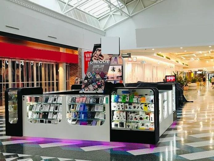 high-traffic-mobile-amp-accessories-kiosk-central-coast-shopping-centre-5