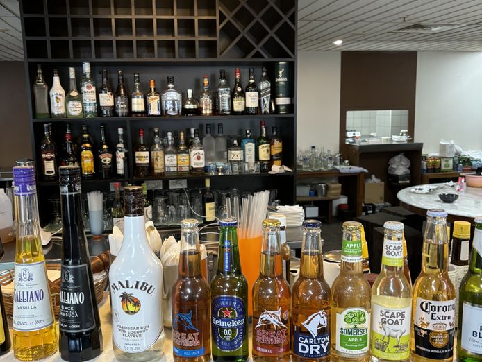 thriving-lounge-bar-for-sale-in-excellent-location-on-sydney-39-s-north-shore-2