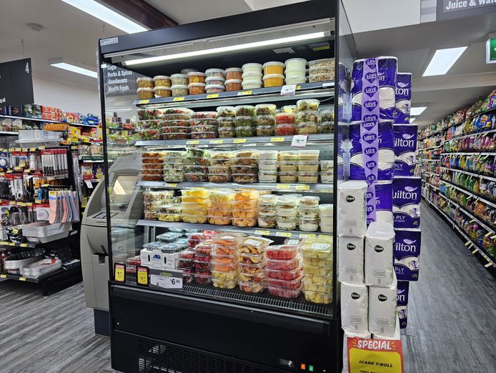 well-established-iga-supermarket-for-sale-with-excellent-takings-in-sydney-39-s-inn-4