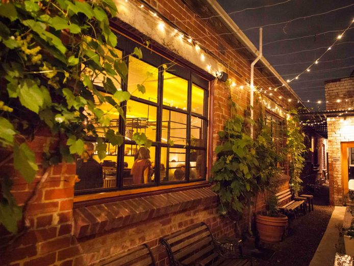 under-contract-stunning-restaurant-and-bar-for-sale-in-the-heart-of-trendy-brun-1