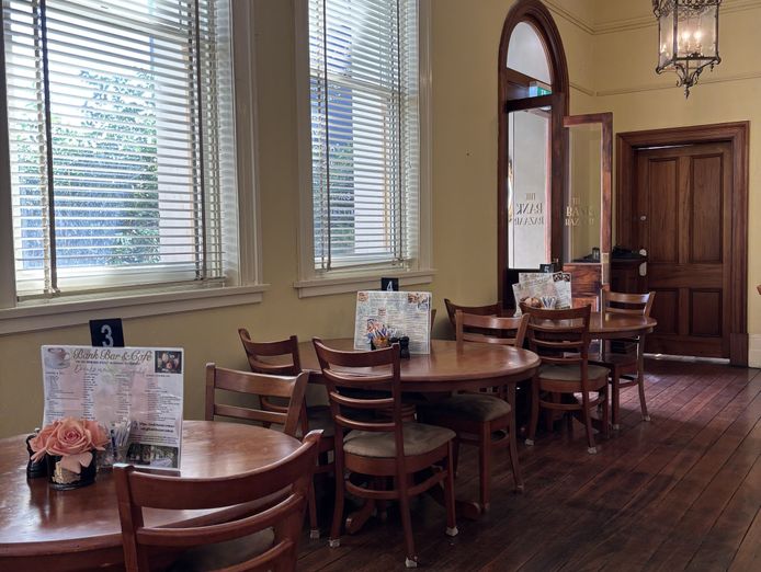 stunning-cafe-restaurant-and-function-centre-for-sale-in-sydney-39-s-north-west-0