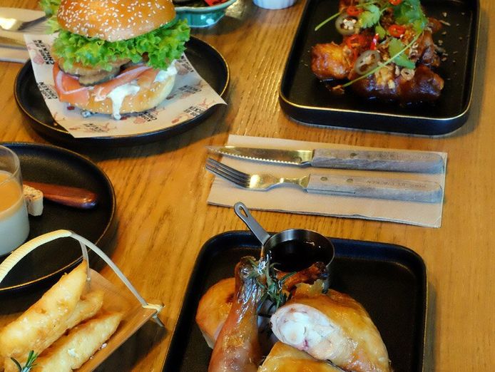 popular-gourmet-roast-chicken-restaurant-and-function-room-in-prime-location-1
