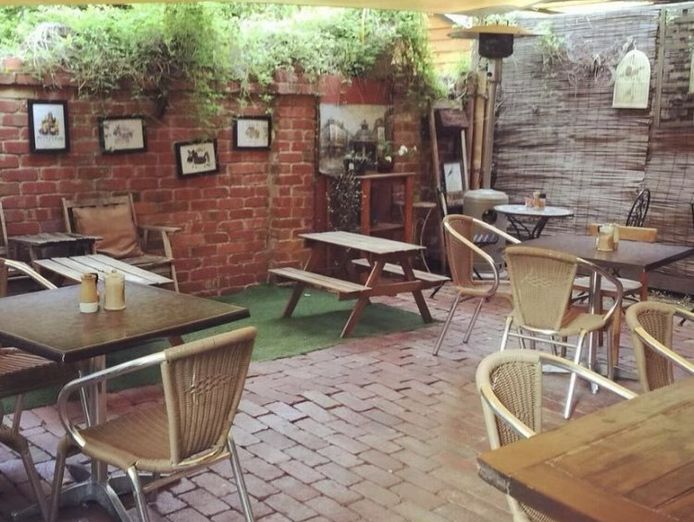 popular-cafe-for-sale-in-prime-north-east-melbourne-location-1