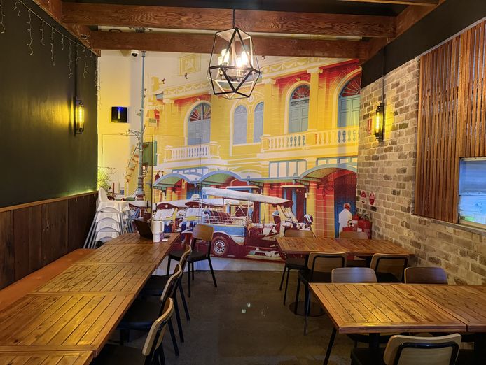 thai-restaurant-in-busy-shopping-centre-high-growth-potential-6