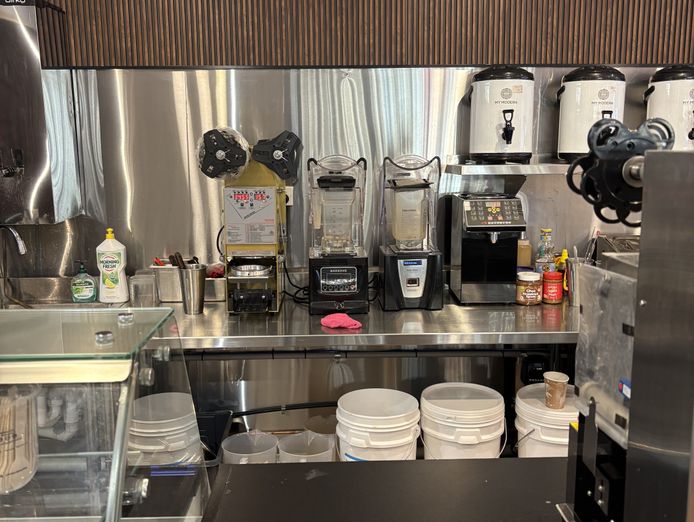 brand-new-modern-cha-point-shop-for-sale-in-south-sydney-3