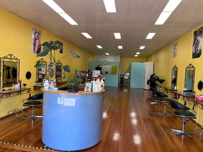 hair-salon-for-sale-in-a-busy-shopping-strip-of-sunshine-west-5