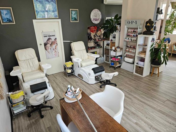 thriving-beauty-salon-business-on-the-northern-beaches-of-sydney-3