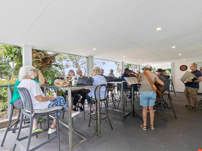 bribie-beach-shack-established-waterfront-business-for-sale-2