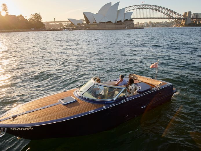 brisbane-luxury-cruise-fully-built-charter-brand-launch-platform-4