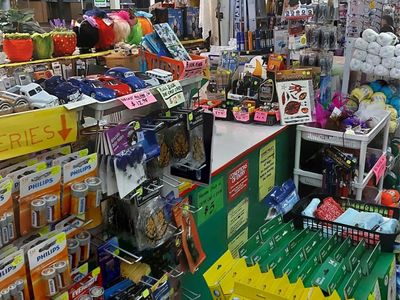 last-chance-massively-reduced-tweed-mall-discount-store-now-only-295k-sav-450k-0