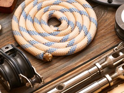 premium-marine-retail-business-industry-leader-1