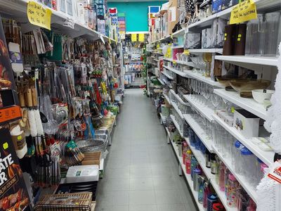 last-chance-massively-reduced-tweed-mall-discount-store-now-only-295k-sav-450k-3