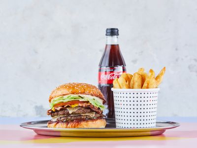 huxtaburger-redfern-flagship-store-in-growth-7