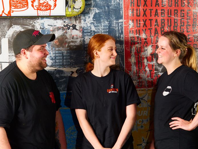 existing-huxtaburger-franchise-no-franchise-fee-free-virtual-brand-redfern-8