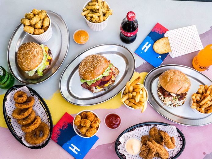 be-the-burger-boss-of-mandurah-with-huxtaburger-4