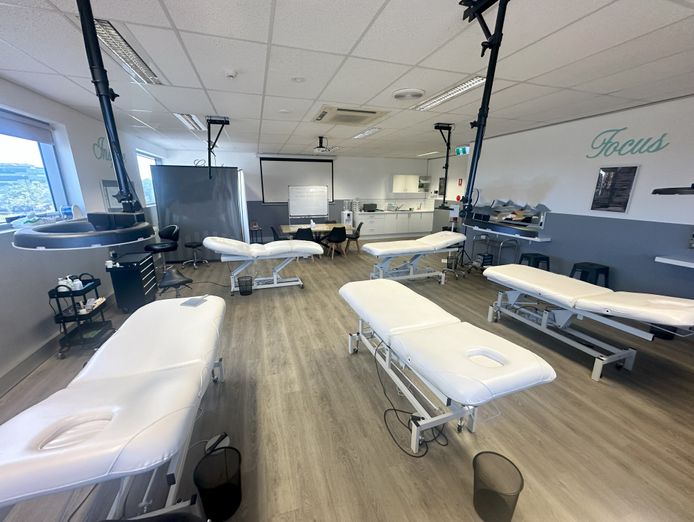 high-profile-cosmetic-tattoo-and-beauty-clinic-great-margins-and-room-to-grow-6