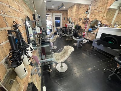 hair-salon-hairdressing-business-6