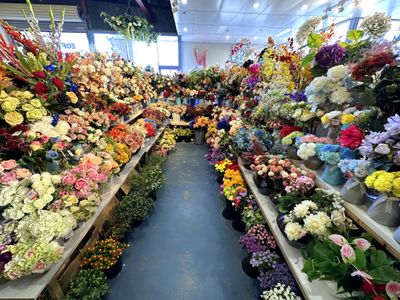 well-established-artificial-flowers-plants-and-wedding-event-business-0