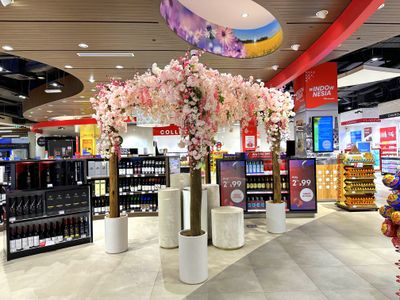 well-established-artificial-flowers-plants-and-wedding-event-business-1